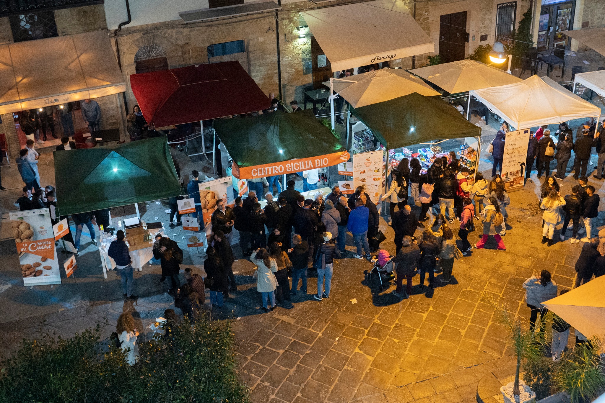 La 1° Festa della Mandorla: Centro Sicilia Bio